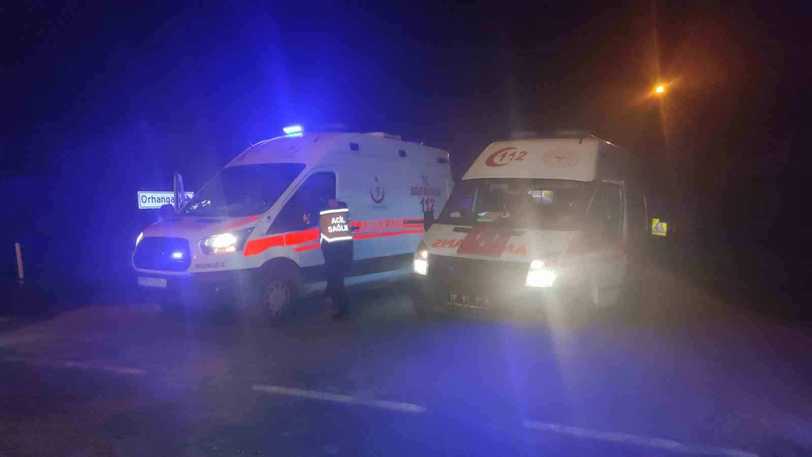 Zincirleme trafik kazasında 3 araç birbirine girdi: 3 yaralı