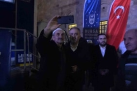Başkan Aktaş seçim çalışmasına Ulu Cami’de başladı