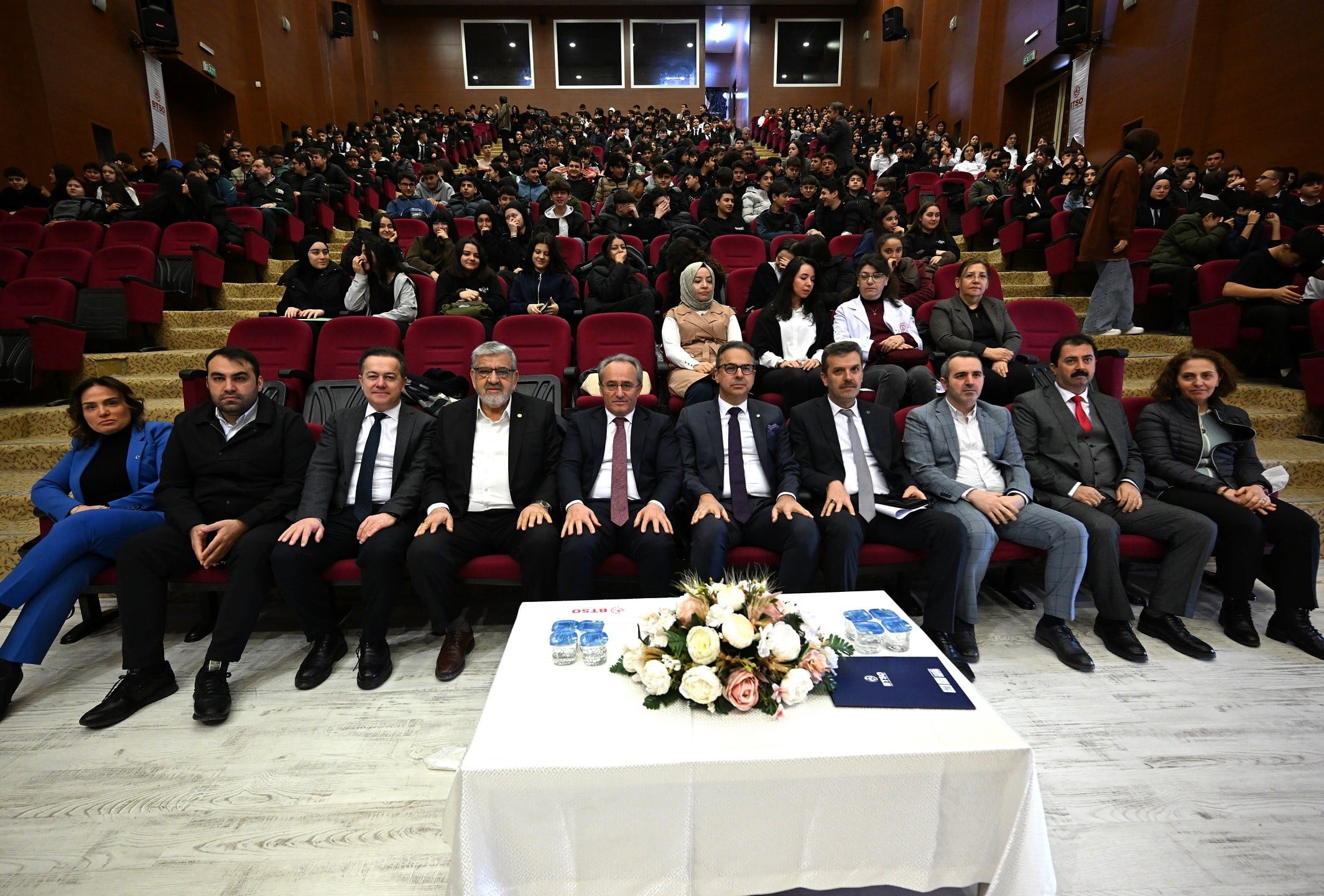 'GÜVENİLİR GIDA TÜKETELİM, SAĞLIKLI BESLENELİM, İSRAFI ÖNLEYELİM' PROJESİ BAŞLADI BURSA'DA 50 OKULDA 7 BİN ÖĞRENCİYE GÜVENİLİR GIDA KONUSUNDA EĞİTİM VERİLECEK