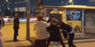 Otobüs şoförüyle yolcu arasında kavga çıktı, cadde ringe döndü