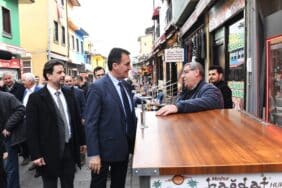 BAŞKAN DÜNDAR'A YENİLEDİĞİ ÇARŞIDA BÜYÜK İLGİ KAYHAN ÇARŞISI'NDA DÜNDAR RÜZGARI ESTİ