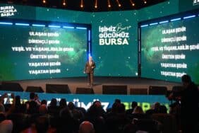 ALİNUR AKTAŞ "ŞİMDİ DÖNÜŞÜM ZAMANI" DİYEREK YENİ PROJELERİNİ AÇIKLADI BURSA BÜYÜKŞEHİR BELEDİYE BAŞKAN ADAYI ALİNUR AKTAŞ: "KUZEY VE GÜNEY KORİDORU İLE BURSA'NIN TRAFİĞİ 3'E BÖLÜNECEK" "ÖNÜMÜZDEKİ DÖNEM SONUNDA TOPLAM RAYLI SİSTEM HATTIMIZI 89 KİLOMETREYE ULAŞTIRIP TOPLU TAŞIMADA ÖNEMLİ BİR DÖNÜŞÜMÜ GERÇEKLEŞTİRECEĞİZ. YENİ YOLLAR, KAVŞAK VE TÜP GEÇİTLERLE TRAFİĞİ RAHATLATACAĞIZ" "KENTSEL DÖNÜŞÜM İÇİN 100 BİN YENİ KONUT İNŞA EDİLECEK, 16 BİN TANESİ DAR GELİRLİLERE VERİLECEK" "TARİHİ PROJELERİ BÜYÜTECECEĞİZ. SETBAŞI YEŞİL EMİRSULTAN AKSINI YAYALAŞTIRACAĞIZ" "500 YENİ AKILLI VE ÇEVRECİ OTOBÜS ALINACAK. METRO GÖRÜKLE VE KURTULUŞ'A UZAYACAK"