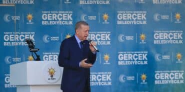 CUMHURBAŞKANI ERDOĞAN: "ATATÜRK İSTİSMARCILARININ, DEM MÜPTELALARININ DEVRİNİ KAPATALIM" "MERSİN'E 21 YILDA 210 MİLYAR LİRALIK KAMU YATIRIMI YAPTIK"