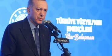 CUMHURBAŞKANI ERDOĞAN: "RAMAZAN BAYRAMI İKRAMİYELERİNİ 2-5 NİSAN TARİHLERİ ARASINDA EMEKLİLERİMİZİN HESAPLARINA YATIRMIŞ OLACAĞIZ" "İŞÇİLERDE SENDİKALAŞMA ORANI 2024 OCAK İSTATİSTİKLERİNDE YÜZDE 15'İ GEÇTİ" "EN DÜŞÜK MEMUR MAAŞI 2002 YILINA GÖRE REEL OLARAK YÜZDE 300 ORANINDA NOMİNAL OLARAK İSE 84 KAT ARTIŞ GÖSTERDİ"