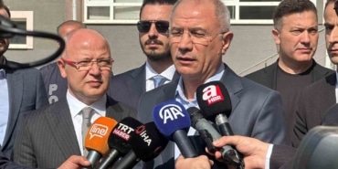 AK Parti Genel Başkan Vekili Efkan Ala ve İl Başkanı Gürkan oyunu kullandı