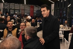 Başkan Dündar taksicilerle iftarda buluştu