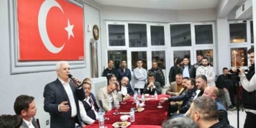 Bozbey’den Demirtaş pazar yerine eleştiri