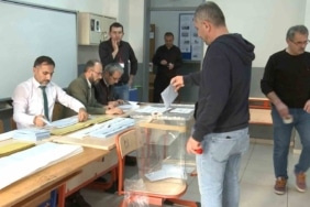 Bursa’da oy kullanımı başladı
