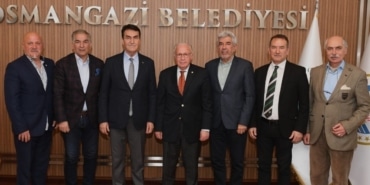 Bursaspor Kulübü, Mustafa Dündar’ı ziyaret etti