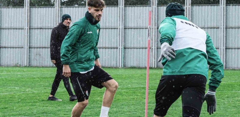 Bursaspor’da çalışmalar sürüyor