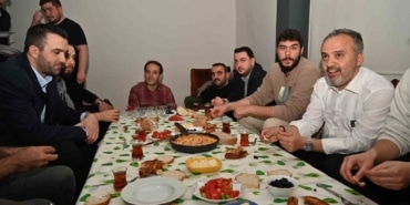 Sahurda menemen Başkan Aktaş’tan
