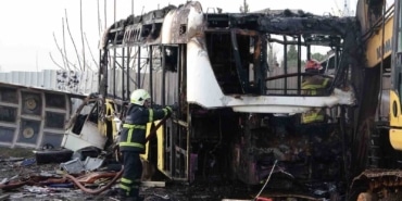 6 otobüs alev alev yandı, siyah dumanlar şehrin her yerinden görüldü