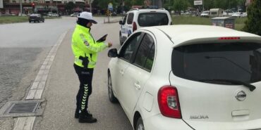 BURSA POLİSİ TRAFİK CANAVARLARINA GEÇİT VERMEDİ