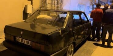 POLİSE SİLAH ÇEKEN ŞÜPHELİ VURULARAK YAKALANDI YAKALANAN ŞÜPHELİNİN 10 YILDAN ARANMASI ÇIKTI