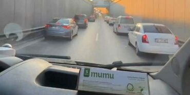 Ambulansa fermuar sistemi ile yol verdiler