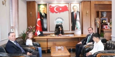 Keles’in çiçeği burnunda Belediye Başkanı Ali Doğru 23 gün sonra koltuğu devretti