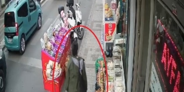 Müşteri gibi geldi, zeytin bidonunu alarak gözden kayboldu