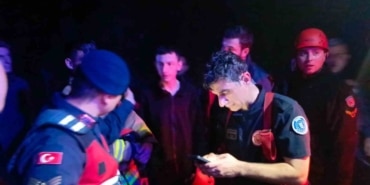 Ormanlık alanda gezintiye çıkan 3 genç mahsur kaldı, ekipler seferber oldu