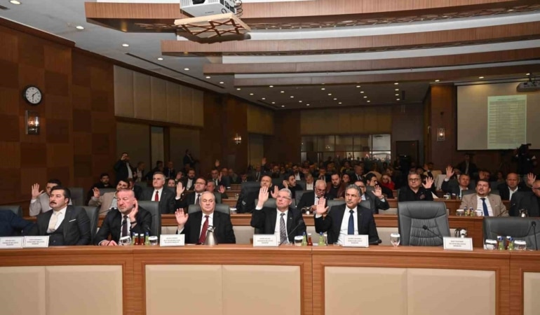 Büyükşehir’in 2025 yılı bütçesine onay