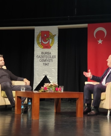 BURSASPOR BAŞKANI ENES ÇELİK; ESKİ YÖNETİCİLER ALACAKLARINI SİLMEZLERSE REZİL EDERİZ