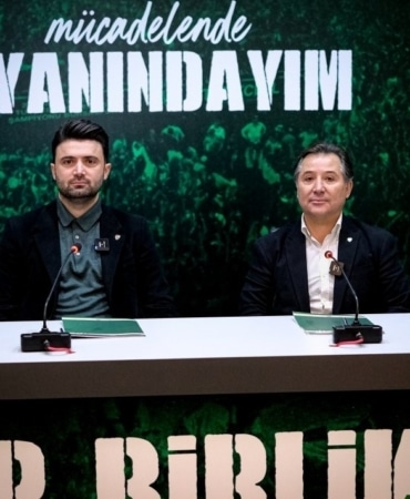 Bursaspor eski başkanı Mesut Mestan 38 milyon alacağını bağışladı