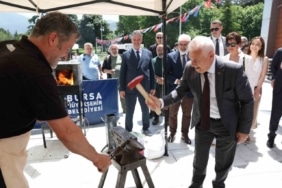 Bursa bıçağı dünya sahnesinde