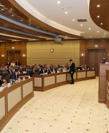 Bursa’da çarşı ve sahilde seyyar satıcıya geçit yok