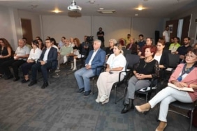 Prof. Dr. Varlı ’Müziğin Sessiz Siyaseti’ni anlattı