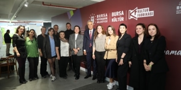 YENİ NESİL BURSA SANATI GÖZ KAMAŞTIRDI