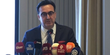 OMAN AİR YÖNETİM KURULU ÜYESİ İLKER AYCI: "BURSA MARMARA'NIN AKILLI BAĞLANTI ÜSSÜ OLACAK" "BURSA'NIN GÜCÜ SANAYİDEN GELİR AMA BURSA'NIN GELECEĞİ BAĞLANTI GÜCÜNDEN GEÇER"