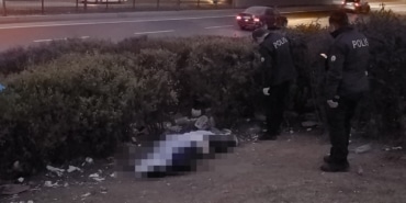 İNEGÖL'DE KÖPRÜLÜ KAVŞAKTA ERKEK CESEDİ BULUNDU