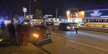 BURSA'DA ZİNCİRLEME KAZA: 3 YARALI