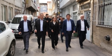 BAŞKAN ERKAN AYDIN'DAN ALTINOVA MAHALLESİ'NE ZİYARET