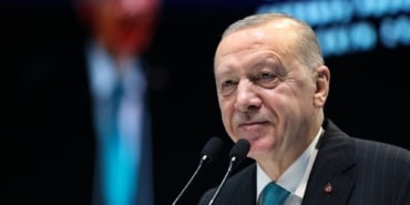 CUMHURBAŞKANI ERDOĞAN: "TÜRKİYE KÜRESEL BİR GÜCE DÖNÜŞÜYOR" "BÖLGESİNDE VE DÜNYADA SÖZÜNE İTİBAR EDİLEN BİR ÜLKEYİZ" "HİÇBİR YERDE TÜRKİYE'SİZ BİR DENKLEM KURULAMIYOR" "BUGÜN BARIŞ, HUZUR, İSTİKRAR DENİNCE AKLA İLK TÜRKİYE GELİYOR" CUMHURBAŞKANI RECEP TAYYİP ERDOĞAN, TÜRKİYE YÜZYILI BULUŞMALARI PROGRAMINA KATILDI