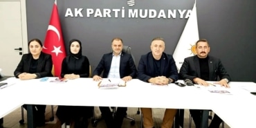 Başkan Bayrak: "Zabıtanın baskısı esnafı usandırdı"