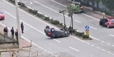 Kontrolden çıkan otomobil takla attı