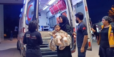 ÜZERİNE ÇAYDANLIK DEVRİLEN ÇOCUK YARALANDI