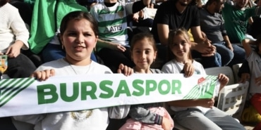 İLK MAÇA GİDEN ÇOCUKLAR YERİNDE DURAMADI