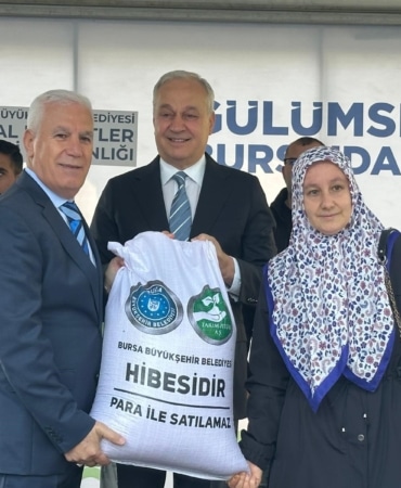 BURSA BÜYÜKŞEHİR'DEN ÇİFTÇİLERE 47 TON BUĞDAY TOHUMU DESTEĞİ