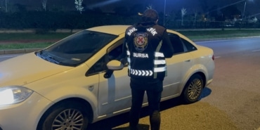 BURSA'DA SİVİL TRAFİK EKİPLERİNDEN GECE DENETİMİ