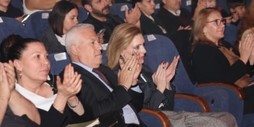 KARAGÖZ KUKLA VE GÖLGE OYUNLARI'NA RENKLİ AÇILIŞ