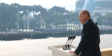 CUMHURBAŞKANI ERDOĞAN: "KARABAĞ ZAFERİ'Nİ KAFKASYA'DA KALICI BARIŞA GİDEN YOLUN KİLOMETRE TAŞI OLARAK GÖRÜYORUZ"