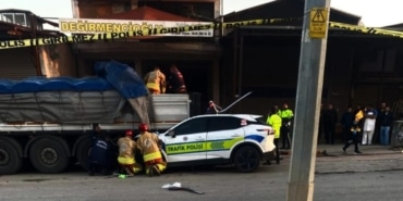 TRAFİK KAZASINDA ŞEHİT OLAN POLİS MEMURUNUN KİMLİĞİ BELLİ OLDU