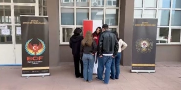 Bursa polisi, okul okul gezerek öğrencileri bilgilendirdi