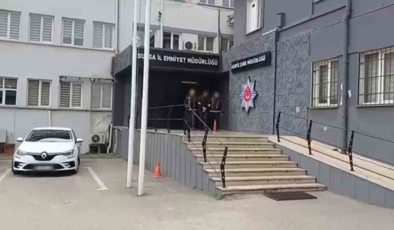 72 saatlik kamera incelendi, aranan şahıslara baskın yapıldı : 3 kişi yakalandı