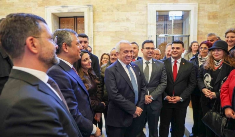 CHP Genel Başkanı Özel’den Nilüfer ve Bursa teşkilatına mesaj
