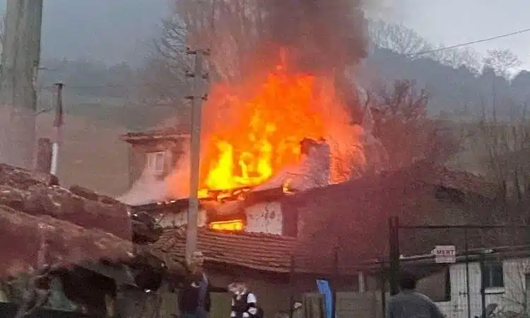 Bursa’da soba faciası, yaşlı çift hayatını kaybetti