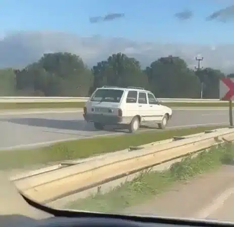 Bursa’da ters şeritten ilerleyen araç tehlike saçtı