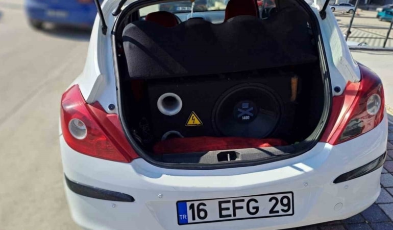 Bursa’da araçta ses sistemi bulunan sürücüye ceza yağdı