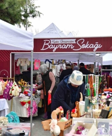 Kadın girişimciler ’Bayram Sokağı’ kapılarını açtı